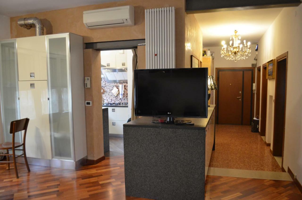 Casa-Mia Apartment Местре Екстер'єр фото