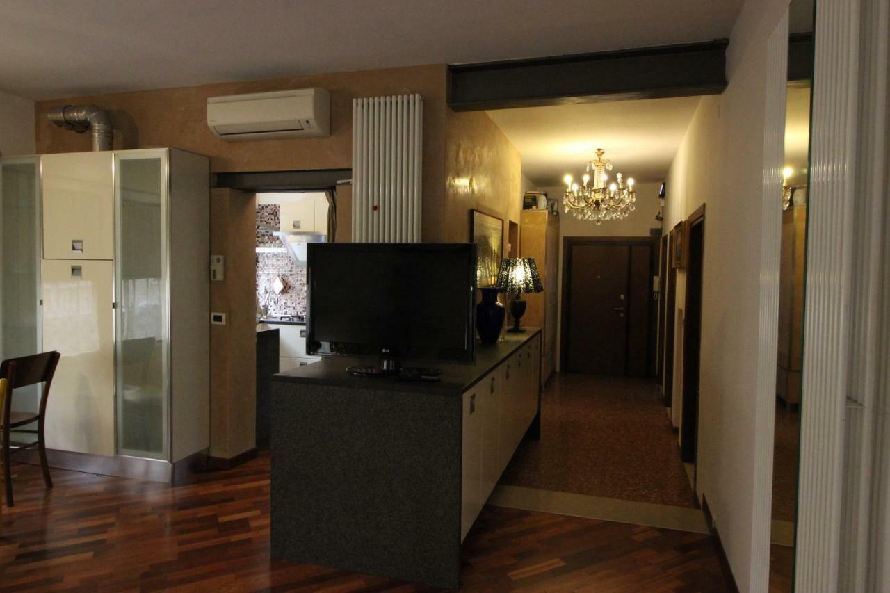 Casa-Mia Apartment Местре Екстер'єр фото